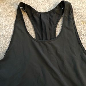 lululemon size 6 layering tank
